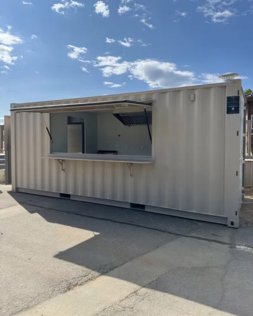 Contentor Quiosque 20 Pés – Snack-bar Equipado – Usado